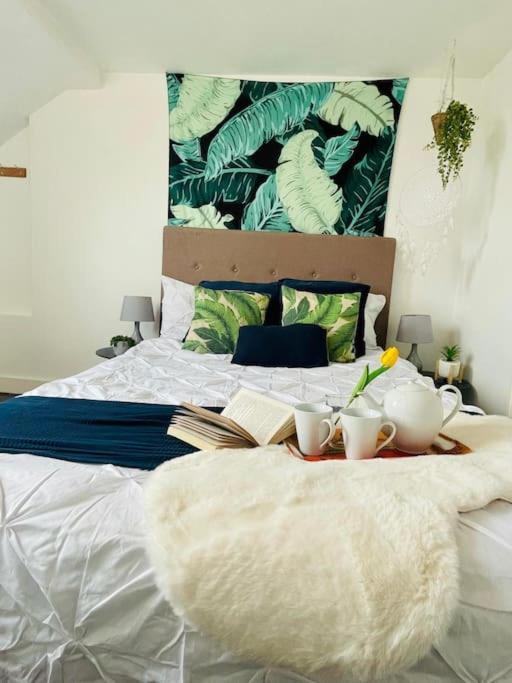 Cute 3 Bedroom Flat In Islington + Parking London