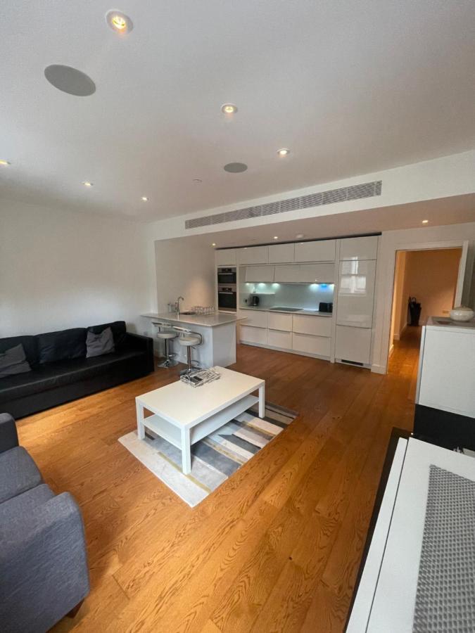 Apartment Clarges -selfridges Luxury London