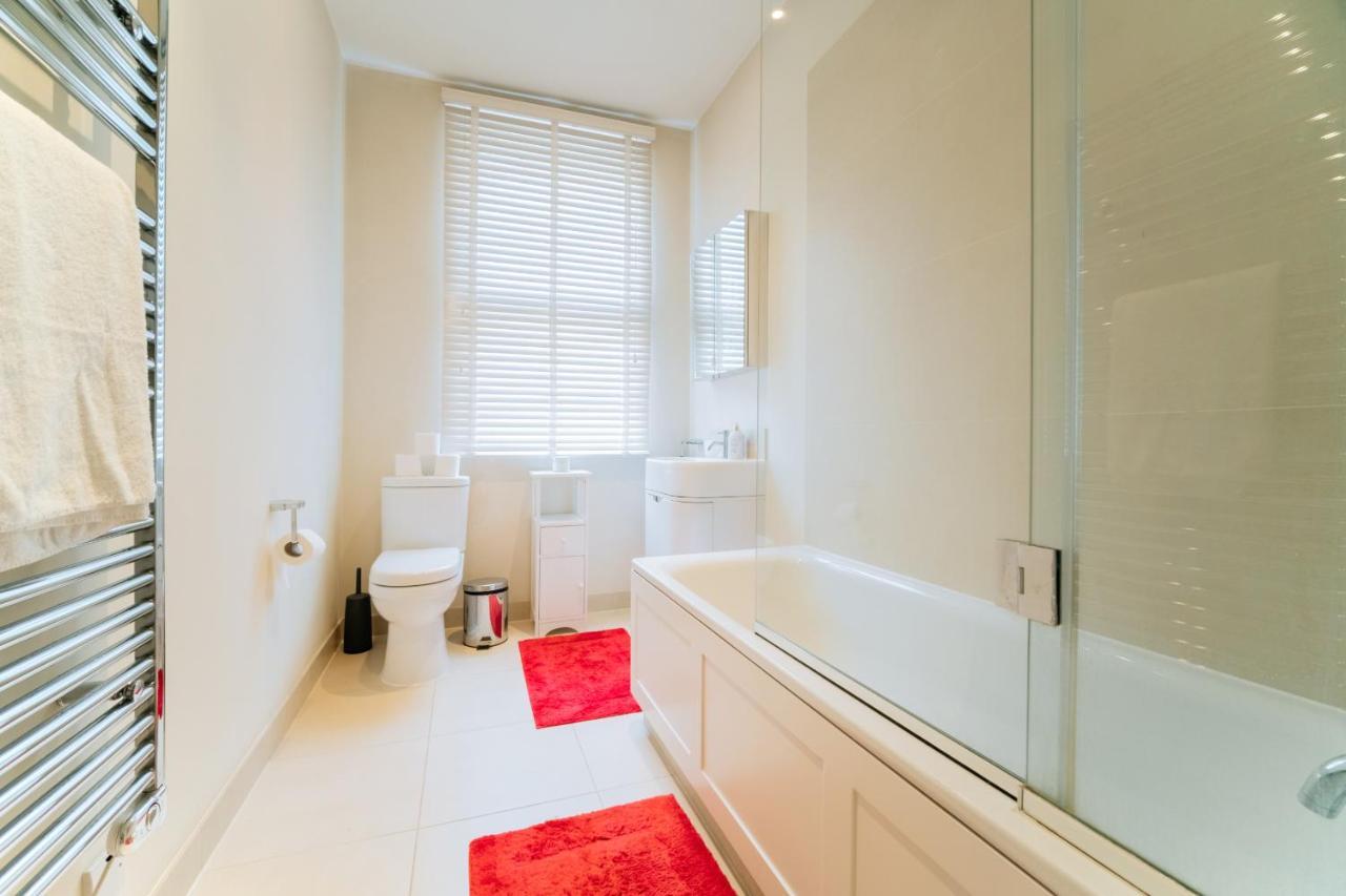 Clarges - Grand Park Street Apartment London