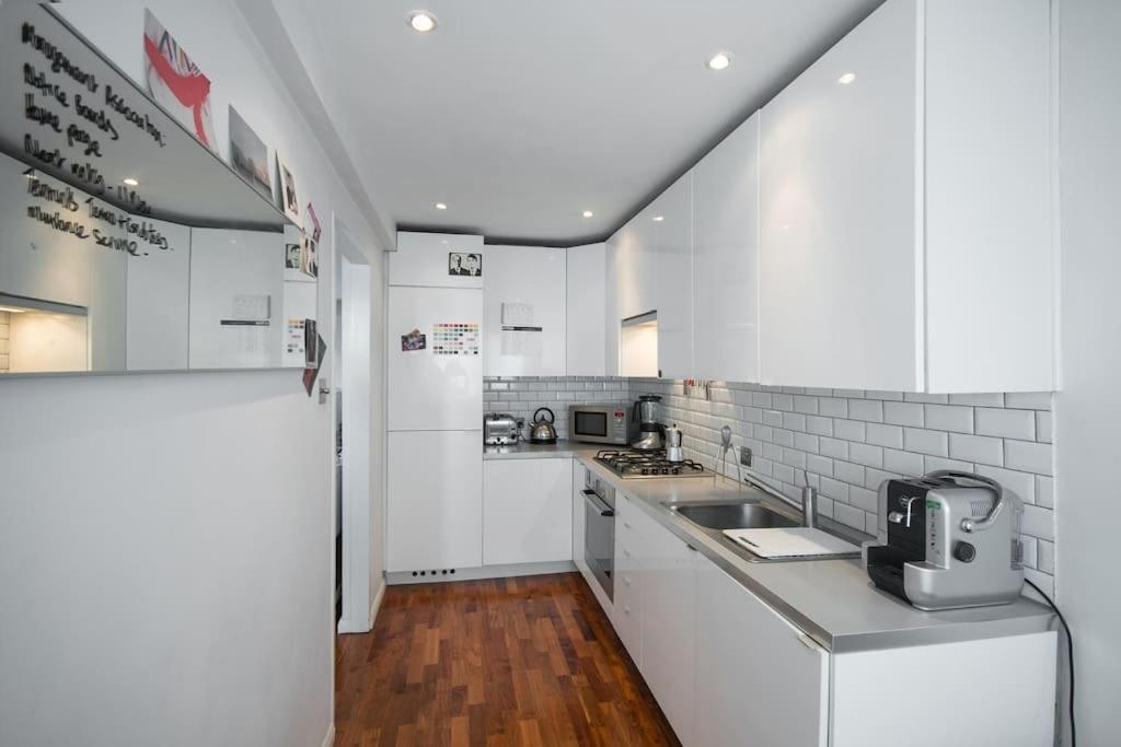Platform 9 3/4 By Condokeeper Apartment London