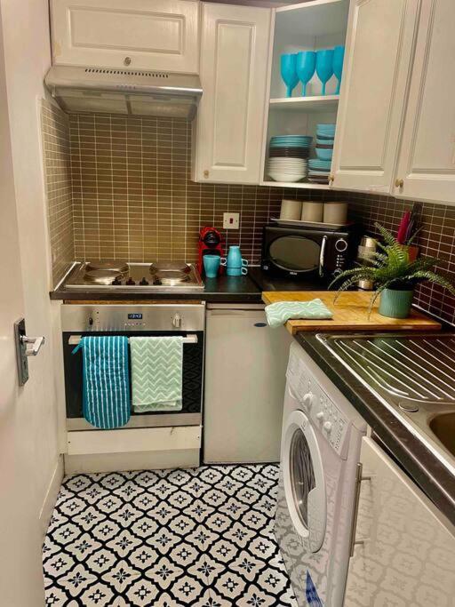 Apartment Cute 3 Bedroom Flat In Islington + Parking *