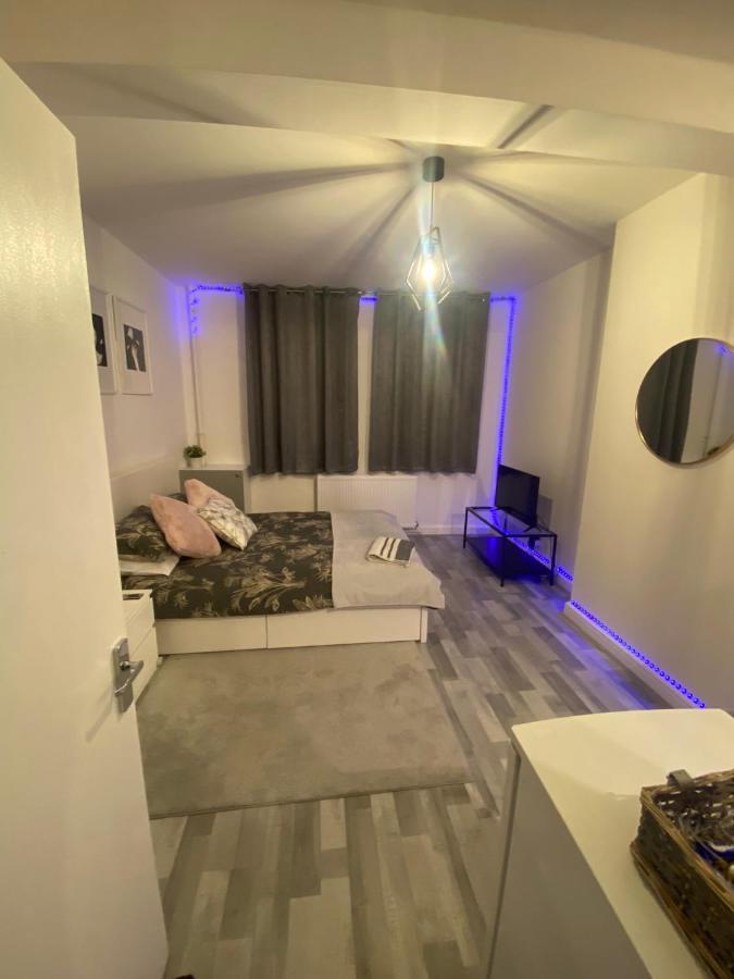 Cosy 1 Bedroom London
