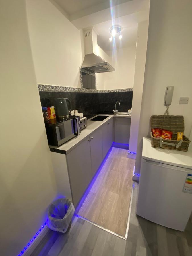 Cosy 1 Bedroom Apartment *