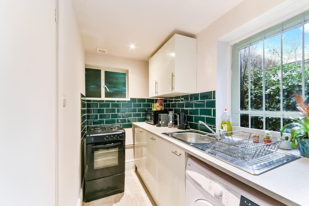 Stylish 2 Bed Garden Flat In Zone 1 Central Londres
