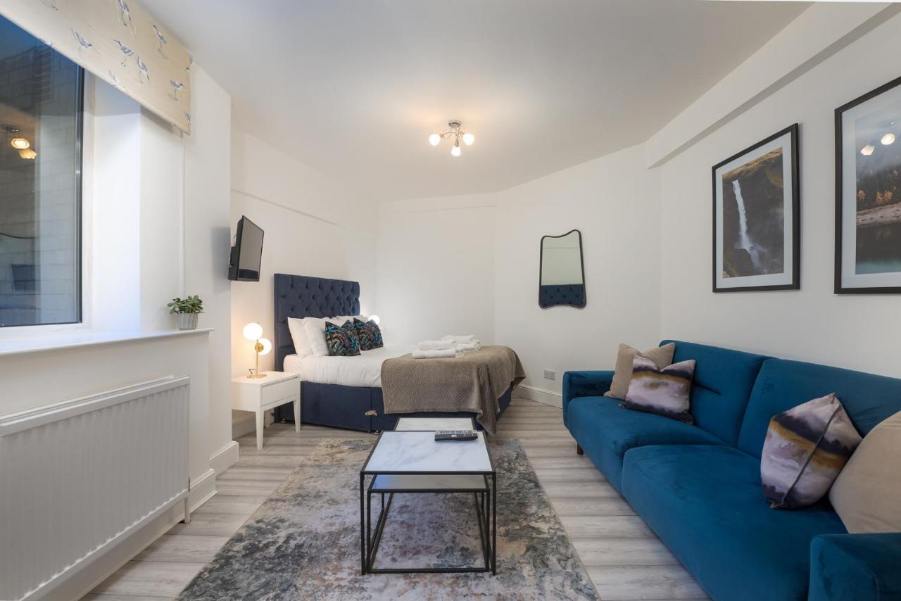 Capital 4 Chelsea Cloisters Apartment London
