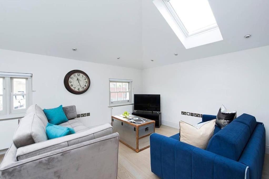 Recently Redecorated Bright And Spacious 1br Flat In West Apartamento *