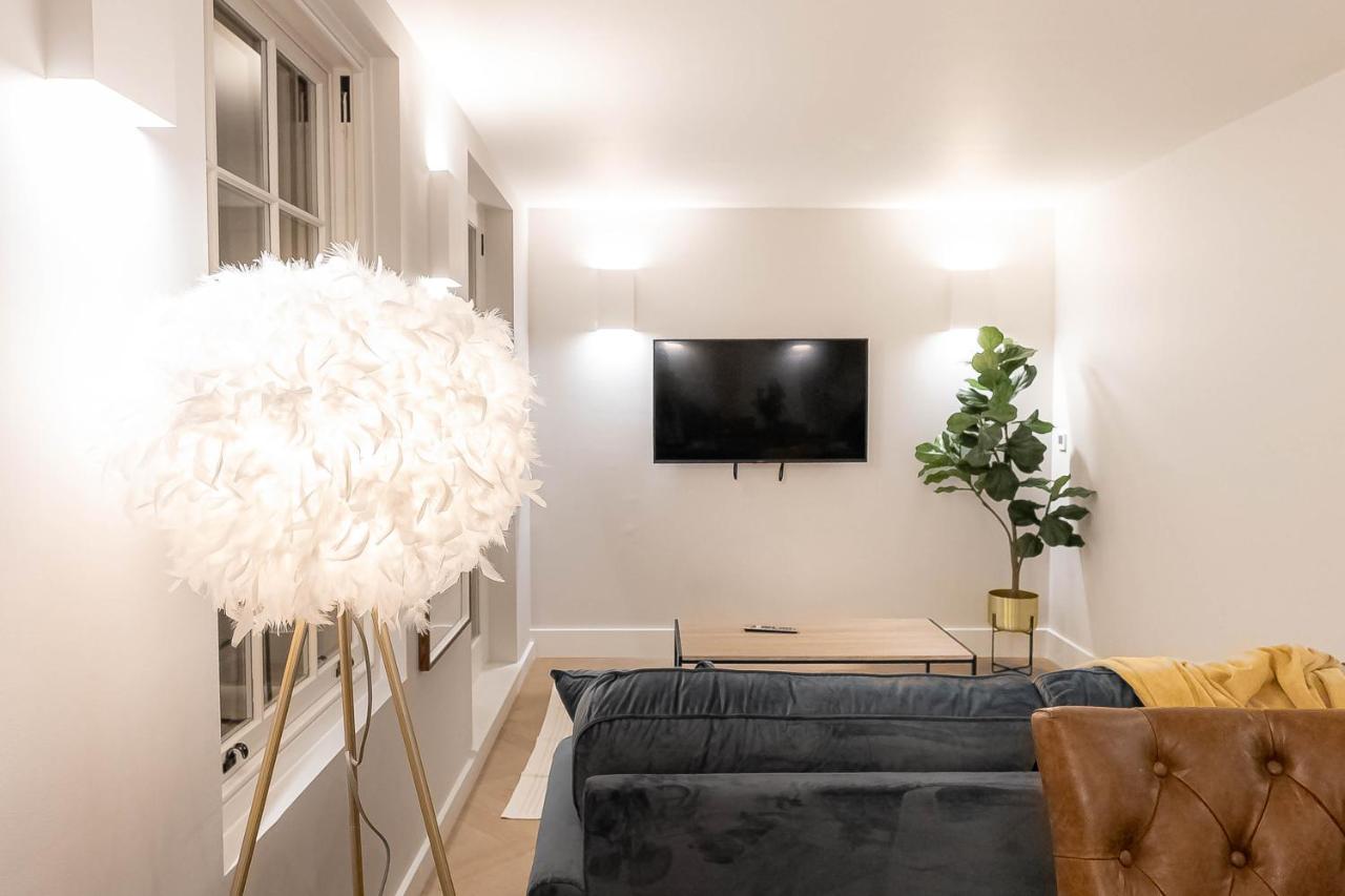 Three Bedroom Near Brick Lane By Belvilla * London