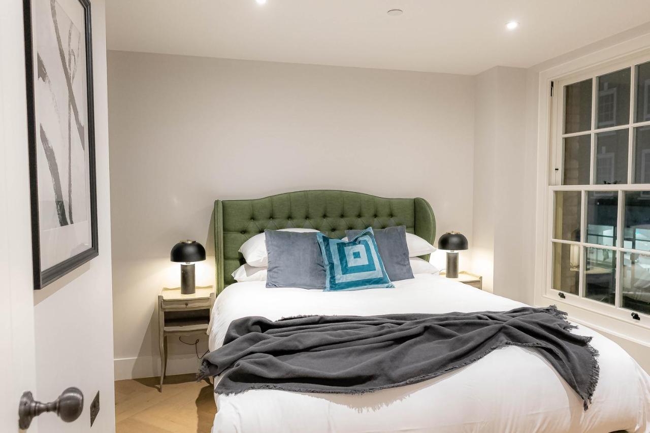 Three Bedroom Near Brick Lane By Belvilla Apartment