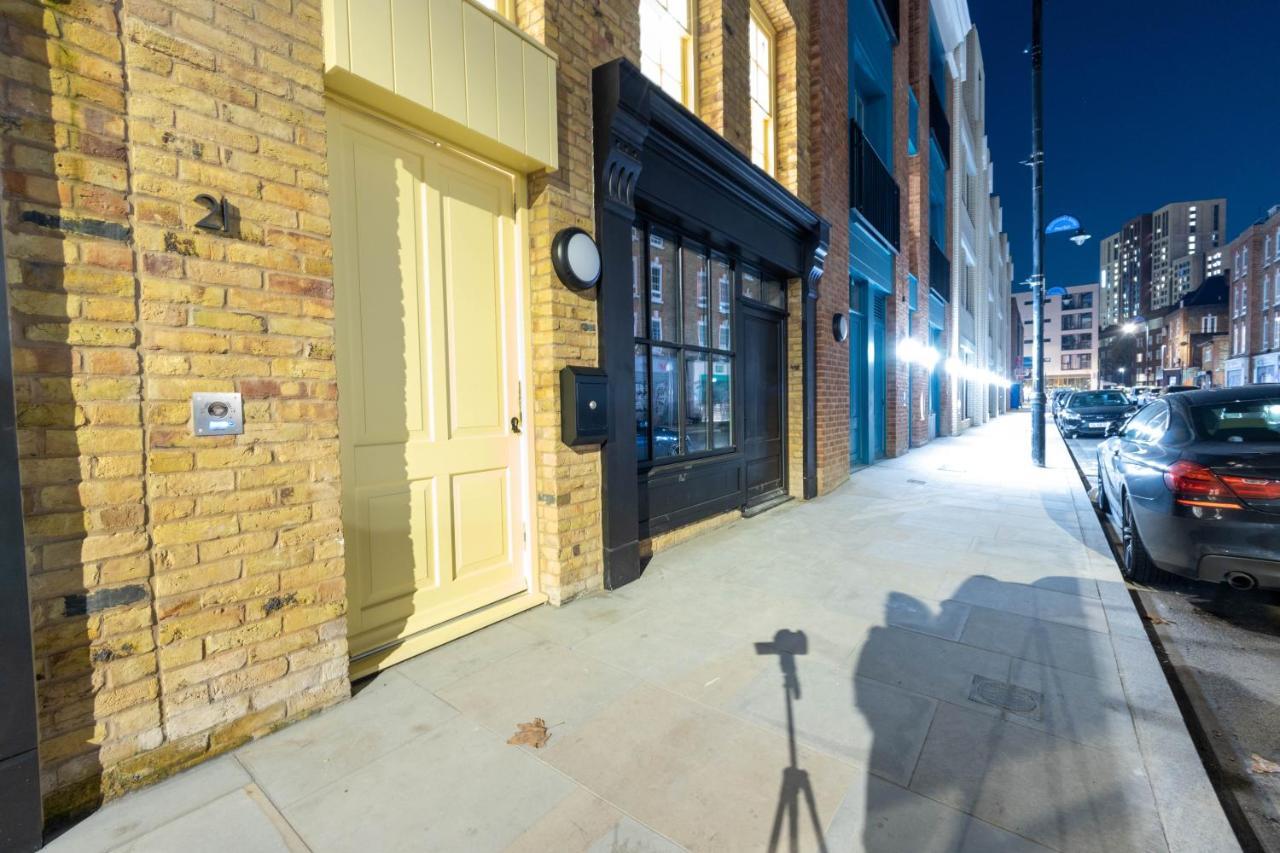 Three Bedroom Near Brick Lane By Belvilla Apartment