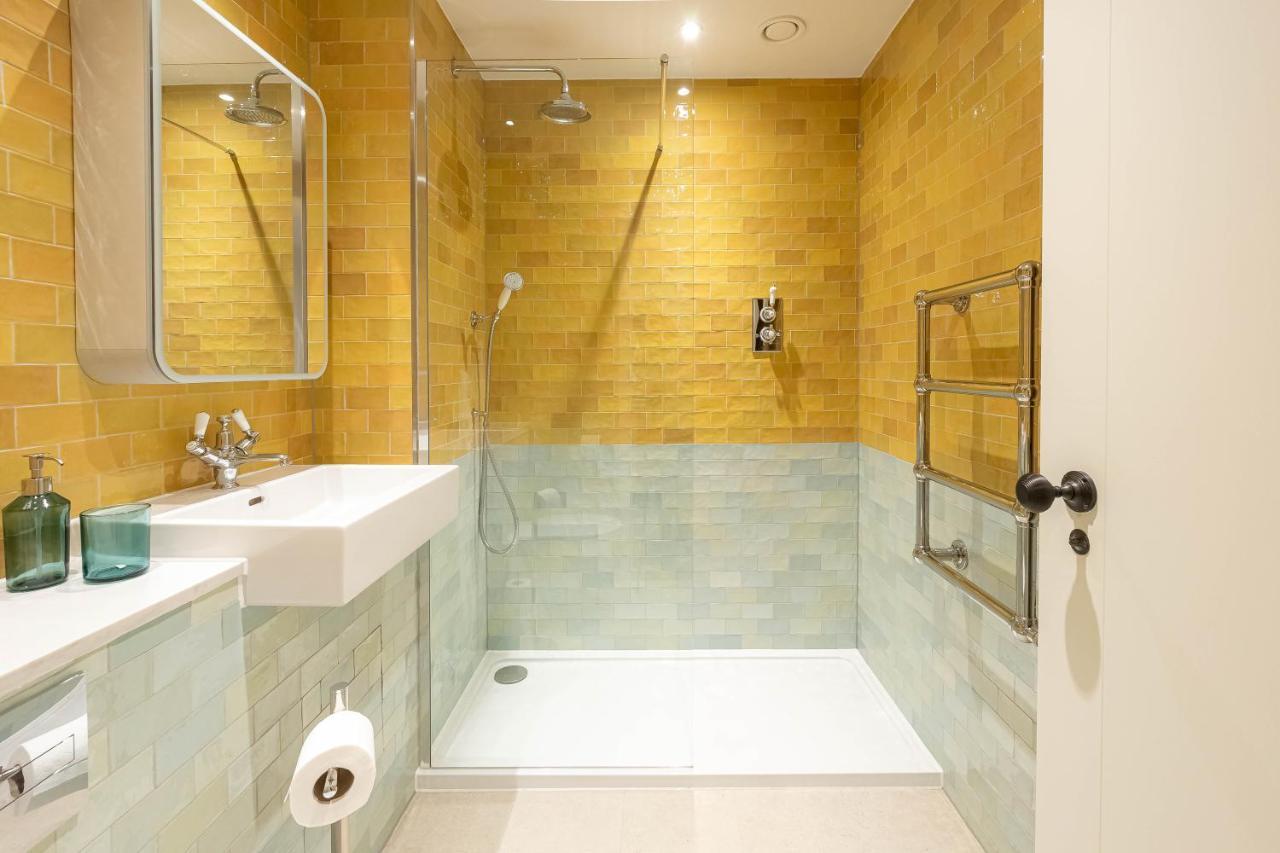 Apartment Three Bedroom Near Brick Lane By Belvilla London