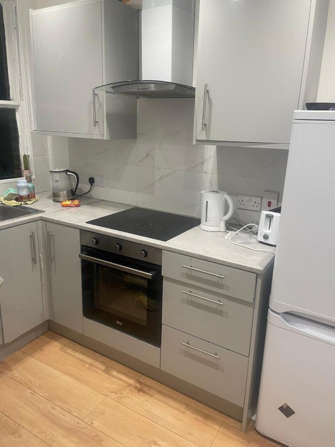 Homestay Spacious Loft Space With Private En-suite Bathroom London