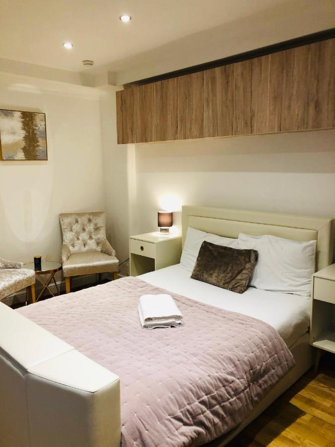 Southern Belgravia Apartment *