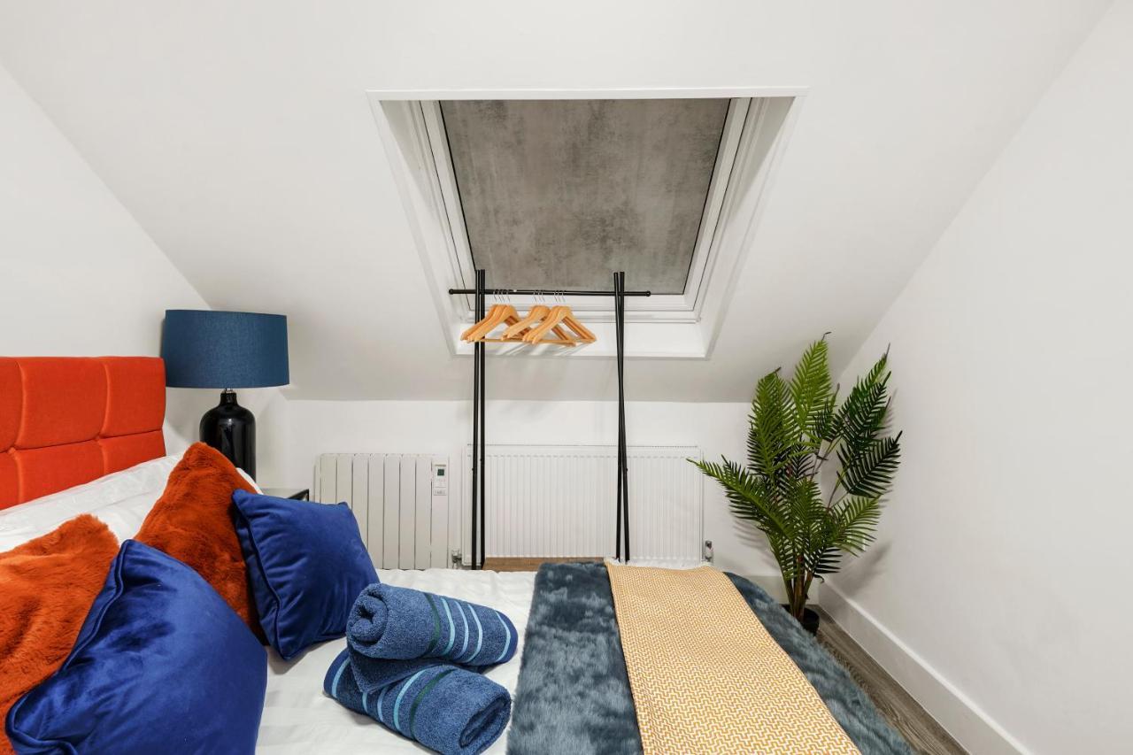 Stunning Westminster New Flats Apartment