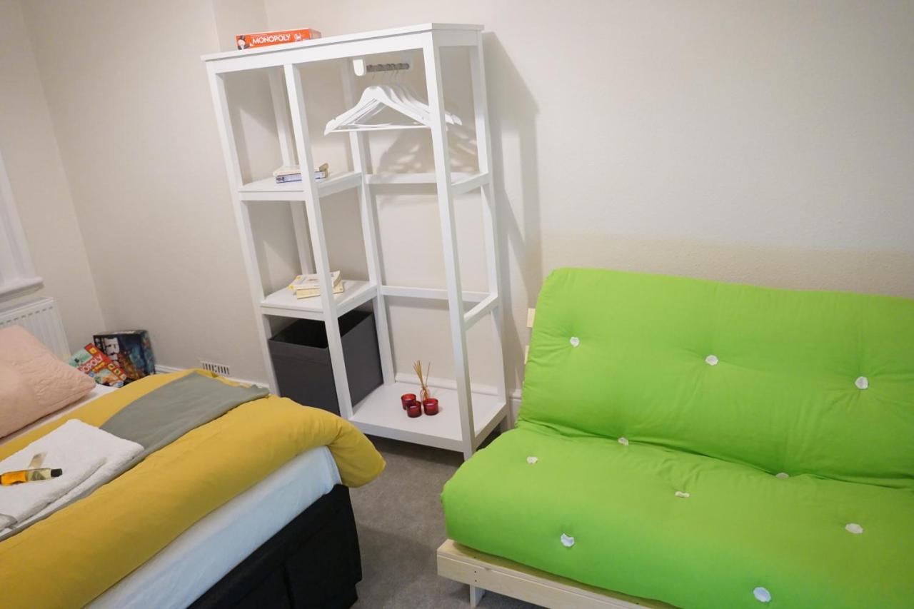 Apartment 3 Bed 2 Bath