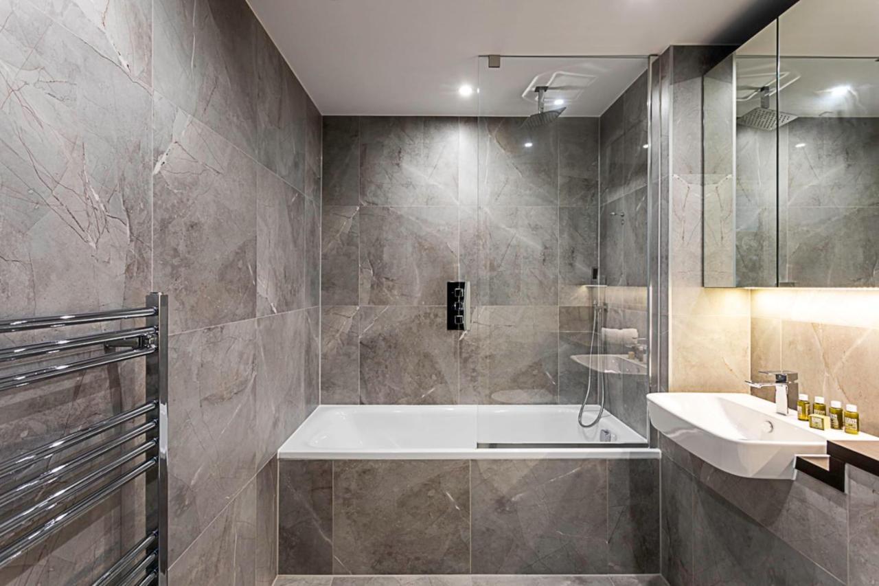 Icon Tower Flat Vi Apartment