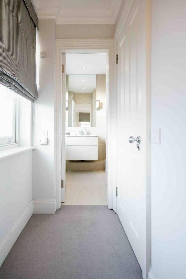 Spacious & Modern 3brs House In London
