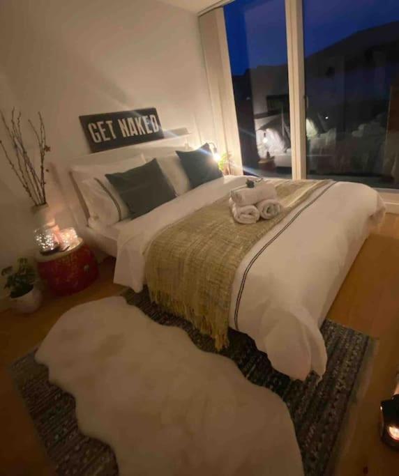 Apartment Spitalfields Market Penthouse Flat With Balcony