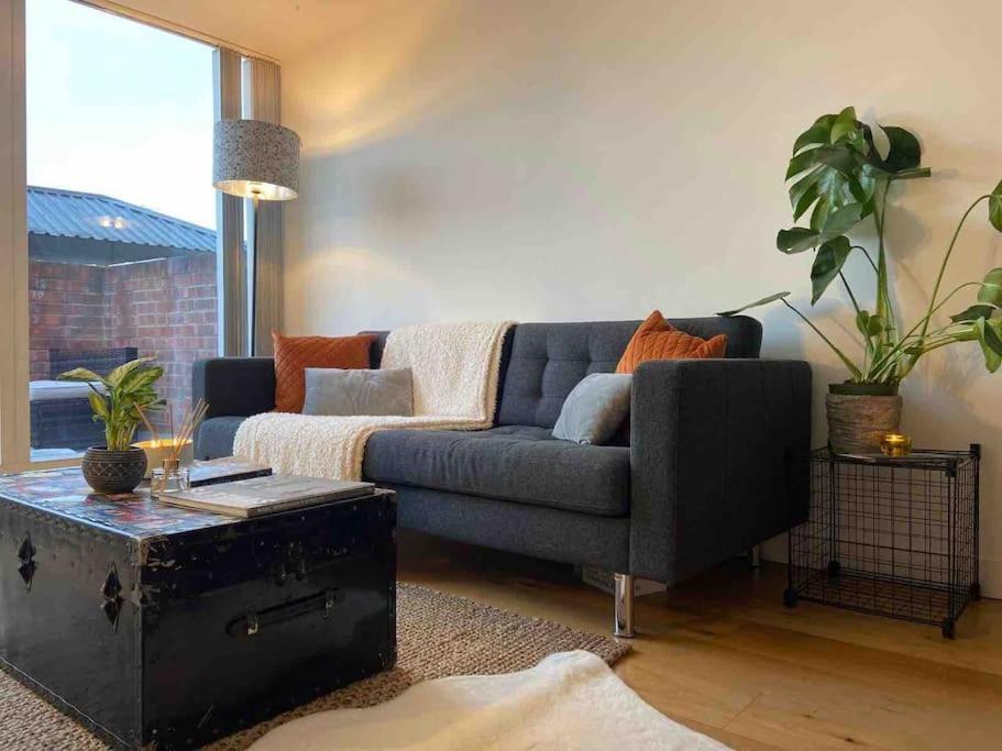 Apartment Spitalfields Market Penthouse Flat With Balcony