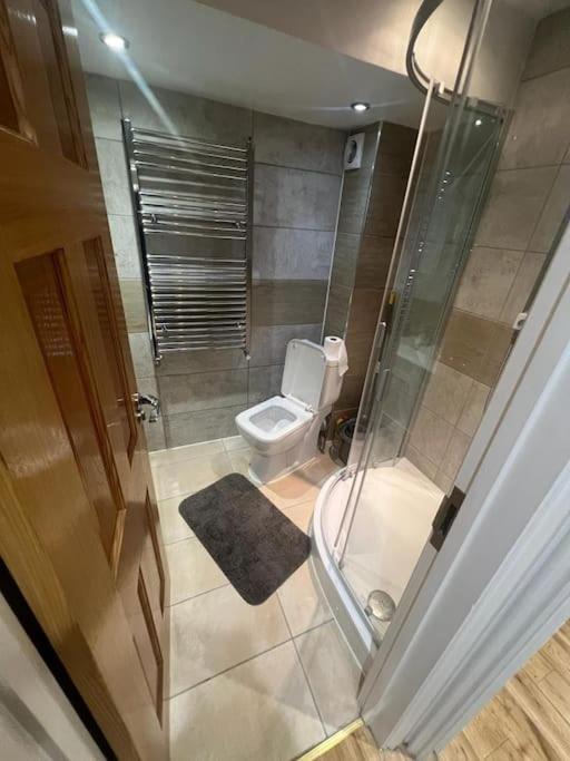 2 Bedroom In Hampdenrd Apartamento