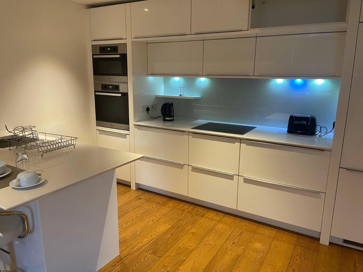 Apartment Clarges -selfridges Luxury London