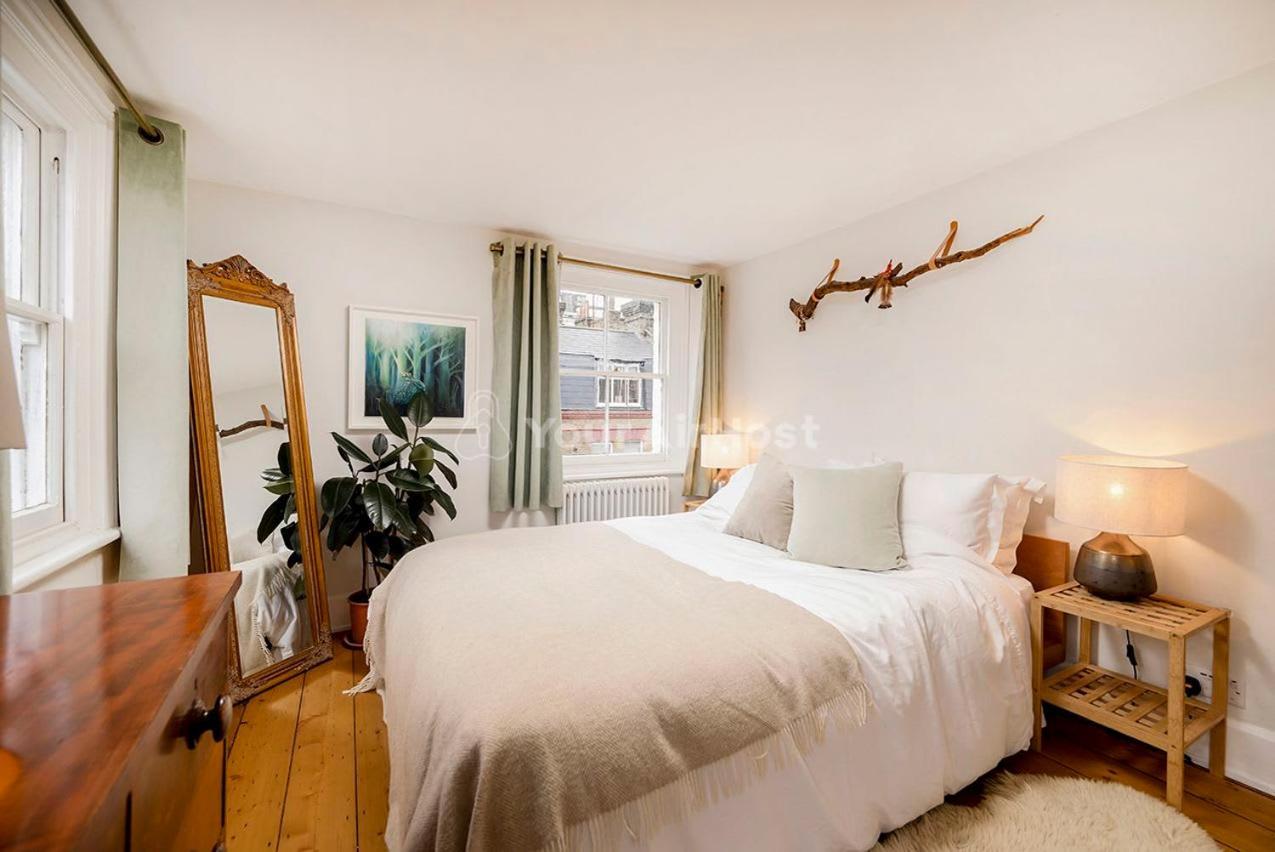 Beautiful 2br House In The Heart Of Mayfair Apartment