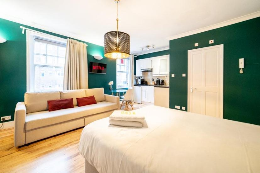 Baron Apartment London