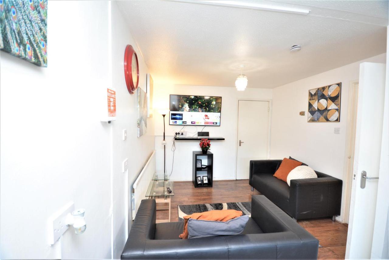 2 Bedroom Near Excel Exhibition Centre * Londres