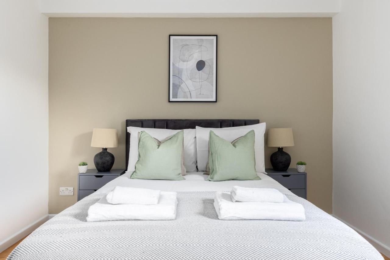 The Camberwell Apartment