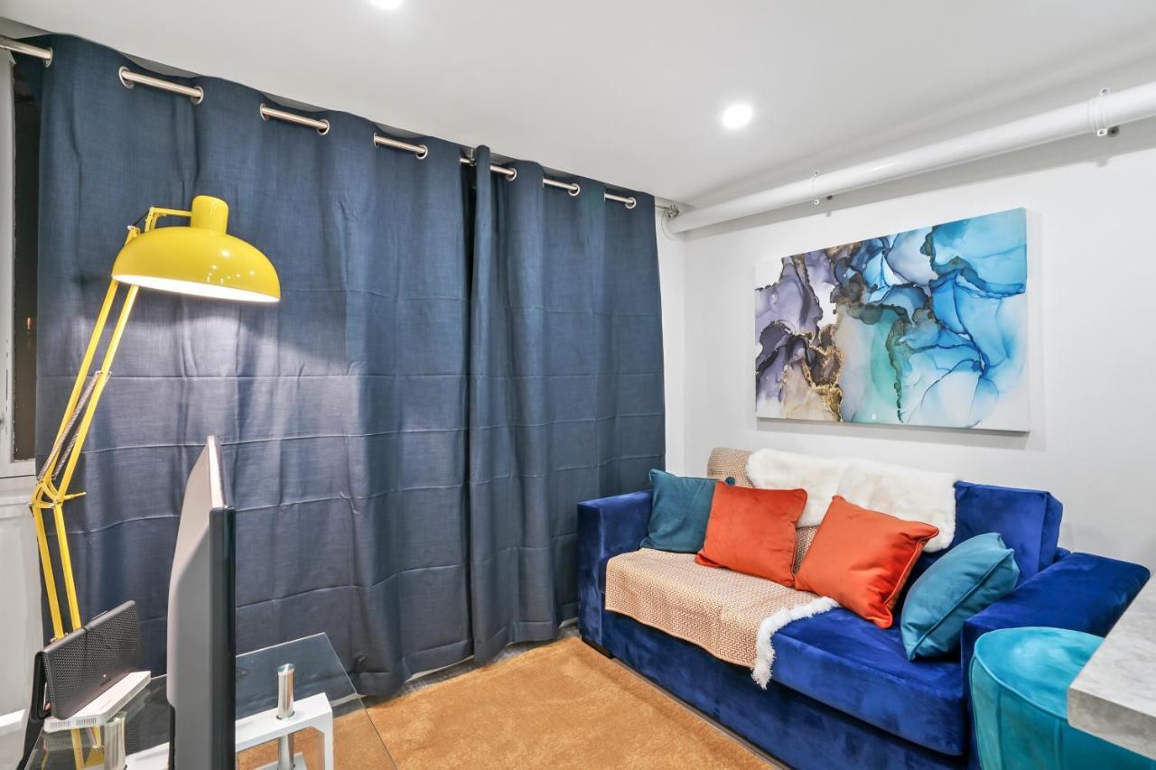Stunning Westminster New Flats Apartment