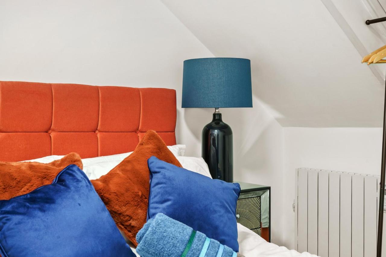 Stunning Westminster New Flats *