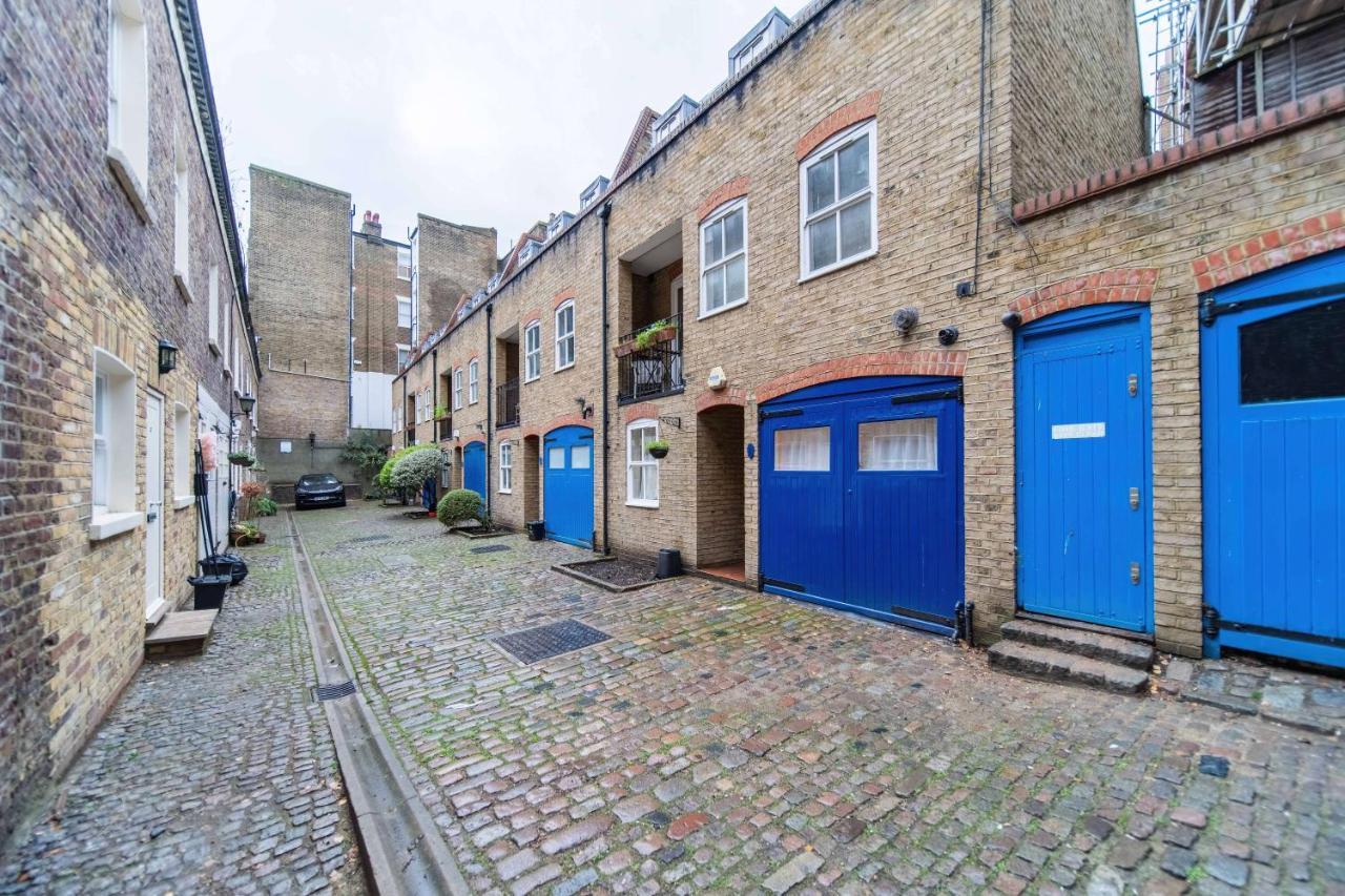 Beatles Mews Town House Holiday home