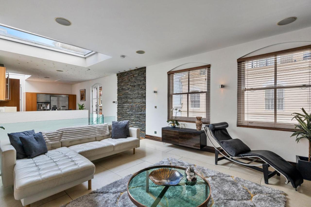 Finest Retreats - Ennismore Garden Mews Apartment