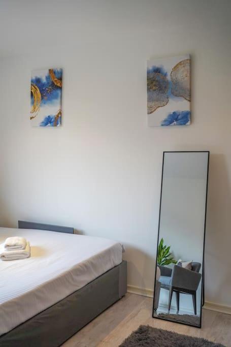 Apartment Newly Refurb Studio Shoreditch London