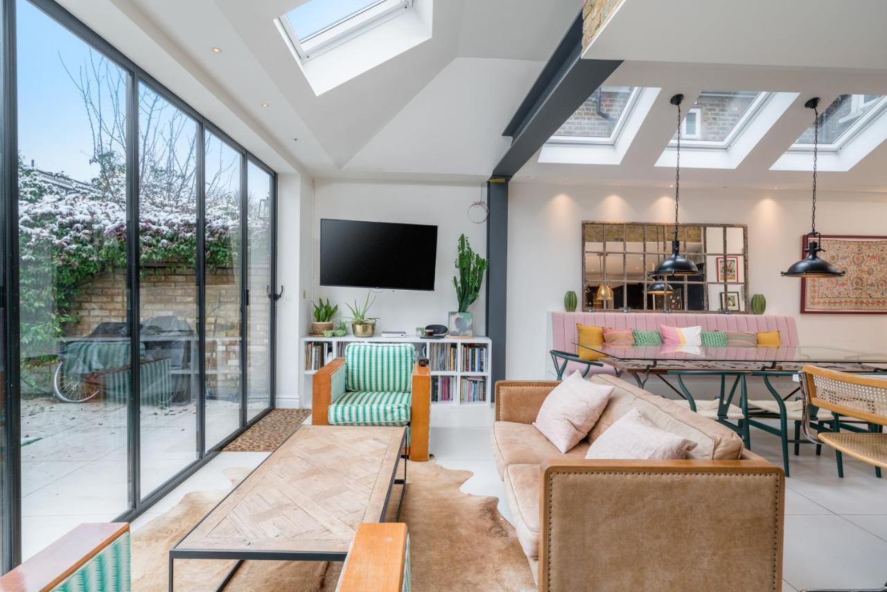 Holiday home Joivy Splendid 4 Bed, 4 Bath House With Garden, Shepherds Bush London