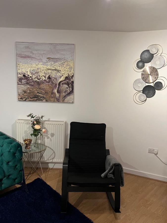 Poplar Guest house *