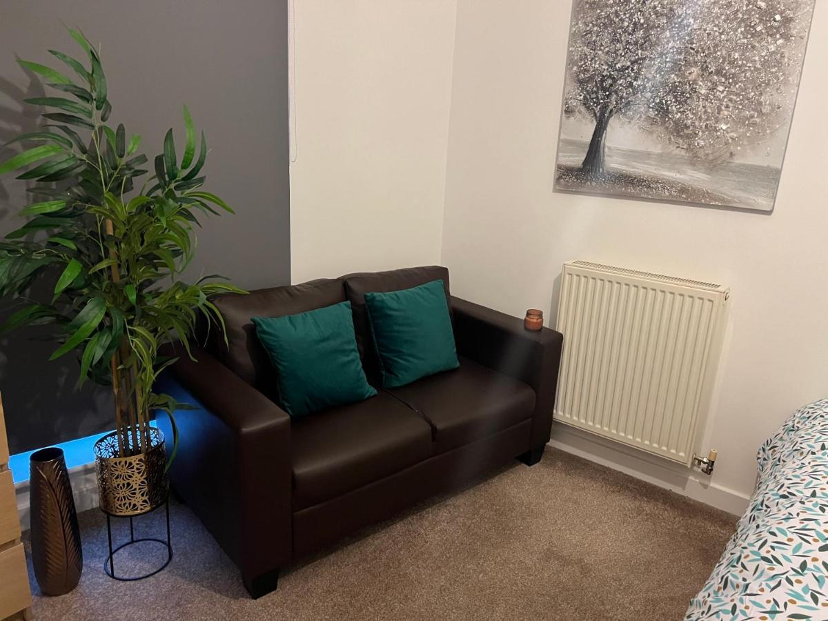 Poplar Guest house