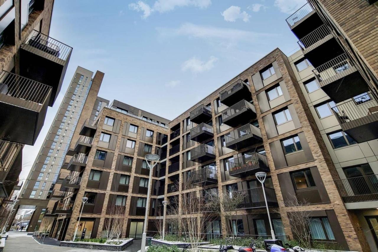Apartment 71 Bondway, Parry St, Sw81sf *