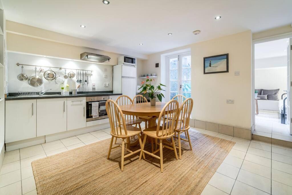 Cozy 3 Bed Flat In The Heart Of Broadway Market
