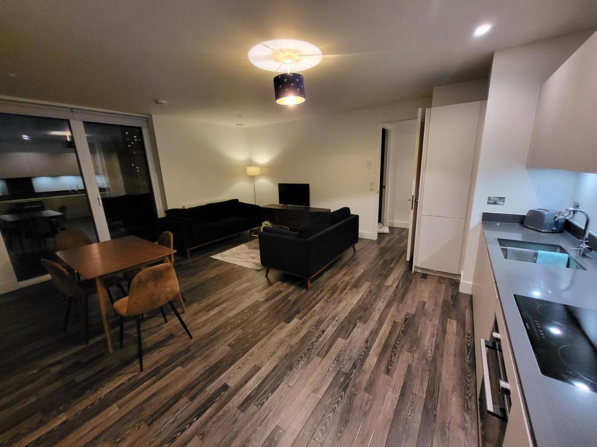 71 Bondway, Parry St, Sw81sf Apartment *