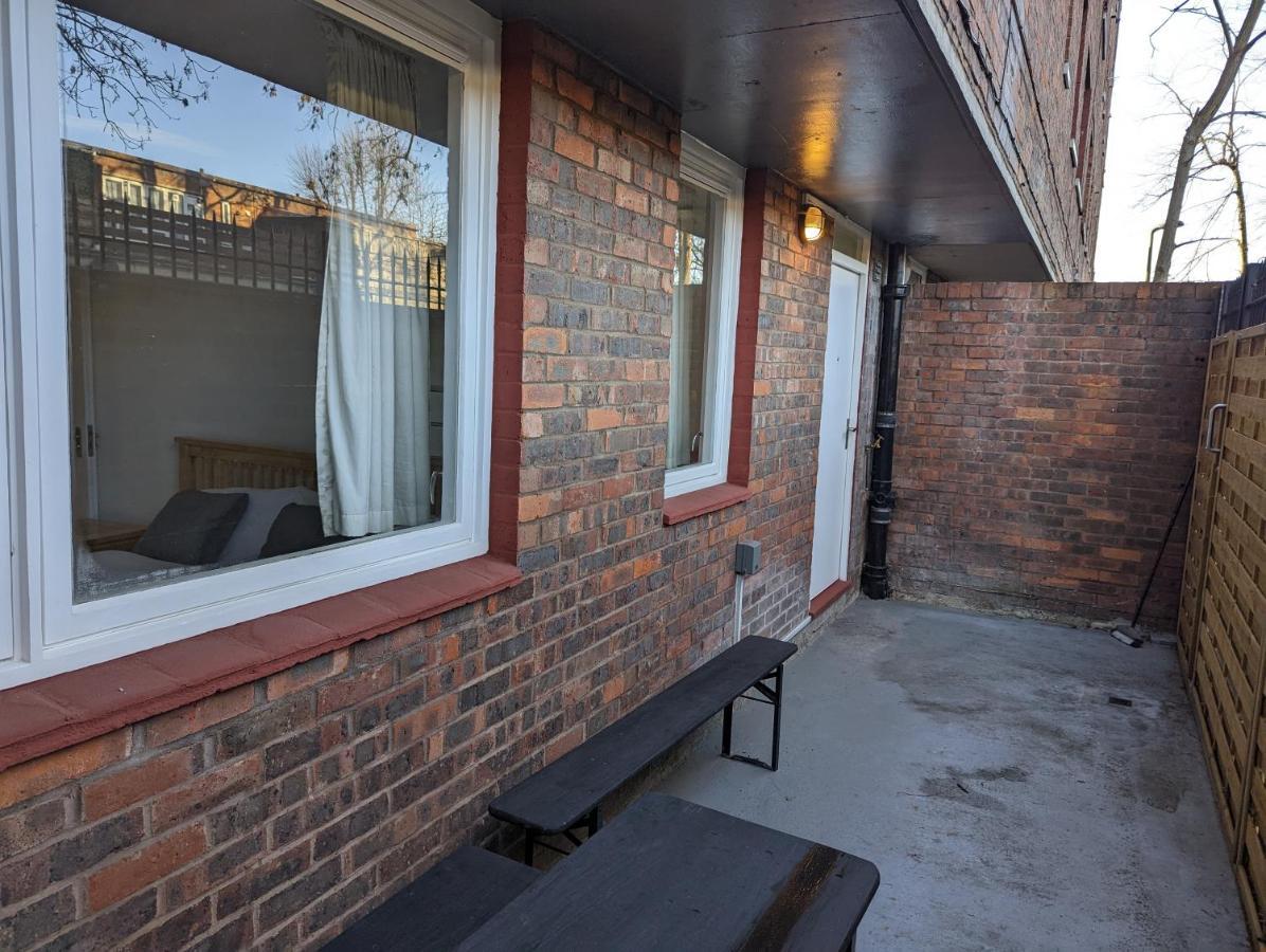 Apartment Beautiful Independent In Uk