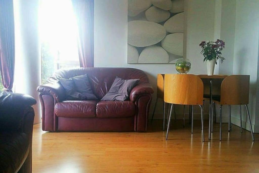 1 Bedroom Stylish In Zone 2 Close To Center - Whole *