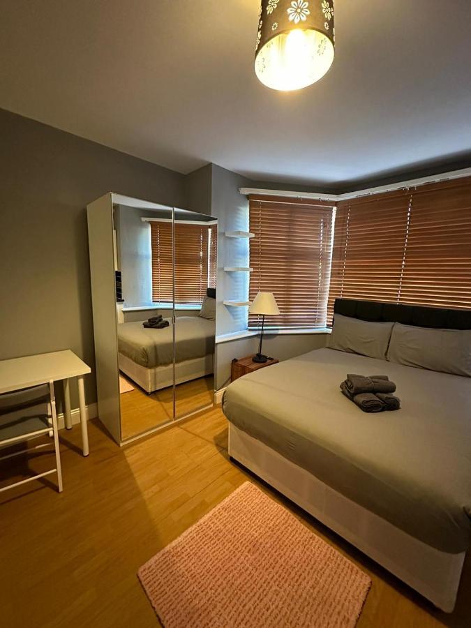 Somerton Studio Apartment *