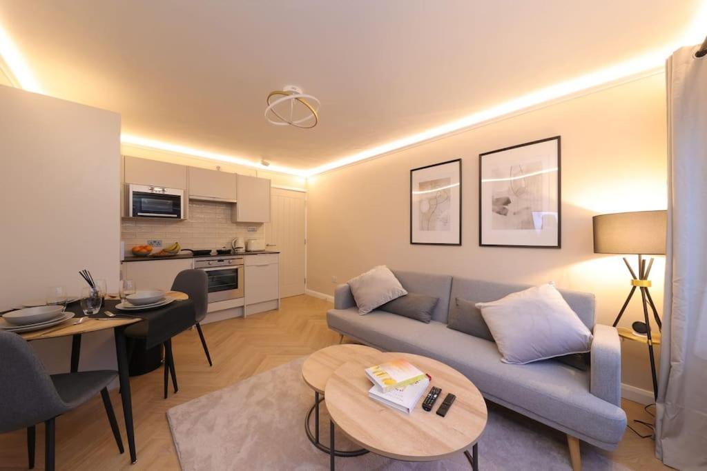 Riverside Serviced Apartamento *