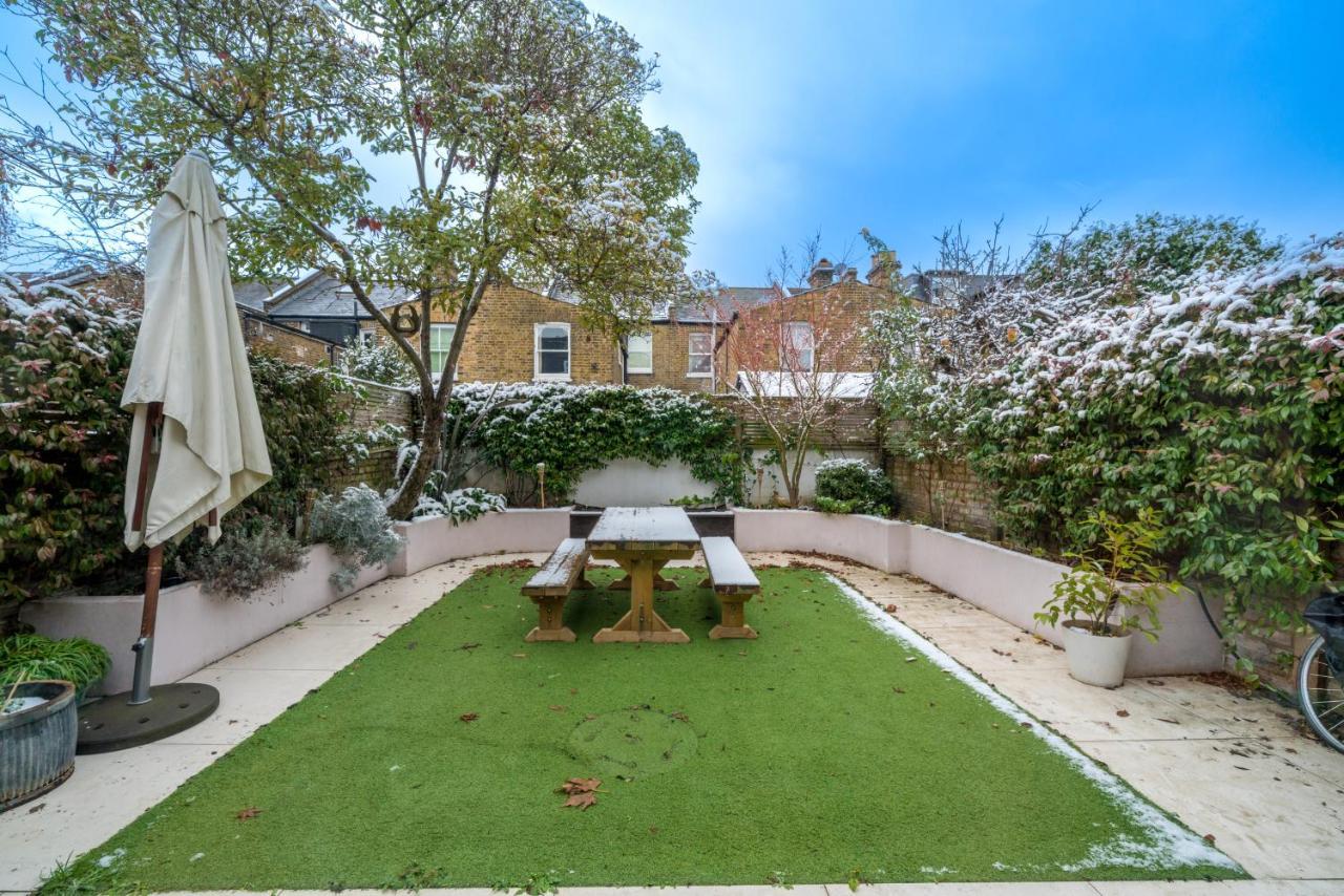 Holiday home Joivy Splendid 4 Bed, 4 Bath House With Garden, Shepherds Bush