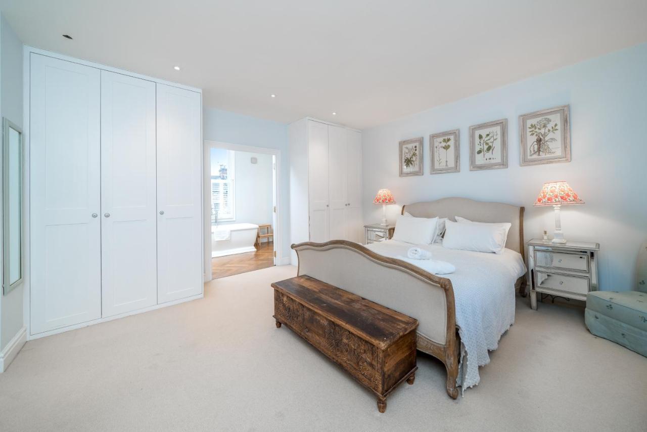 Joivy Splendid 4 Bed, 4 Bath House With Garden, Shepherds Bush Holiday home