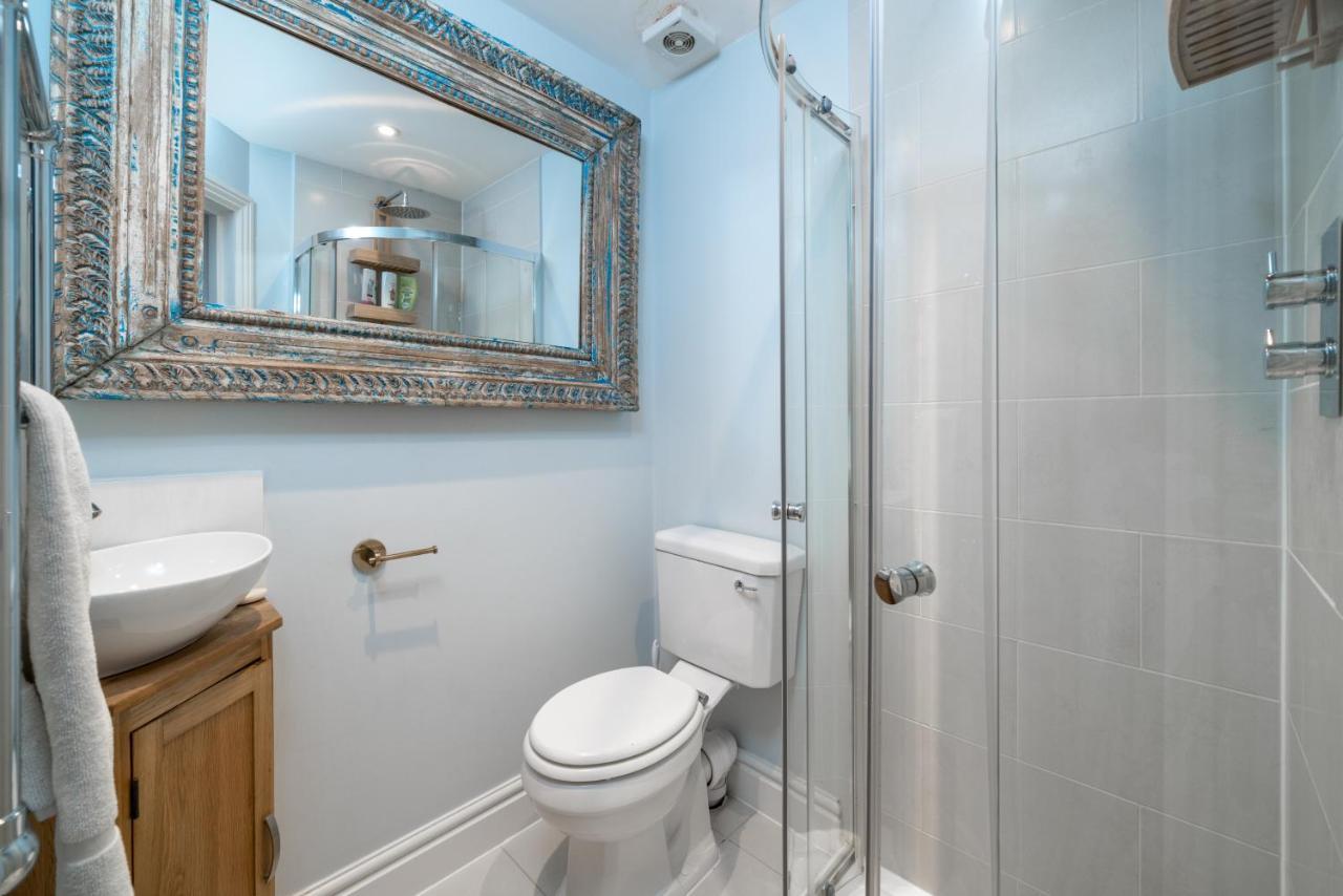 Holiday home Joivy Splendid 4 Bed, 4 Bath House With Garden, Shepherds Bush *