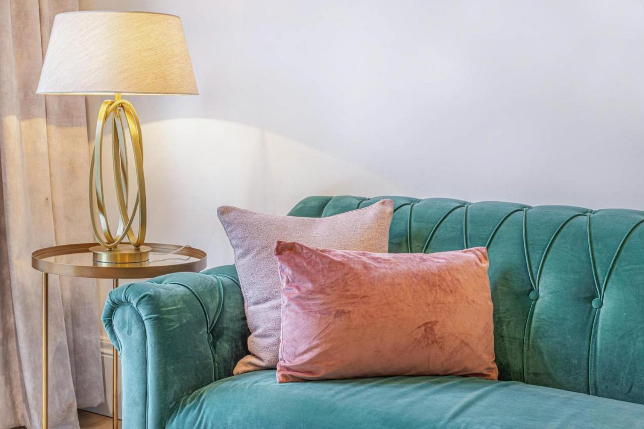 Royal Kensington In Cromwell Road Apartment