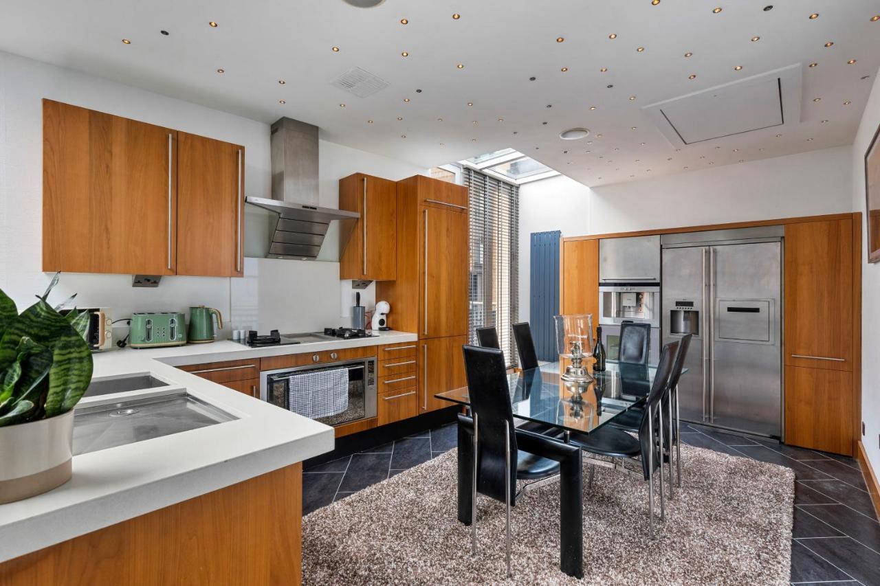 Finest Retreats - Ennismore Garden Mews * London