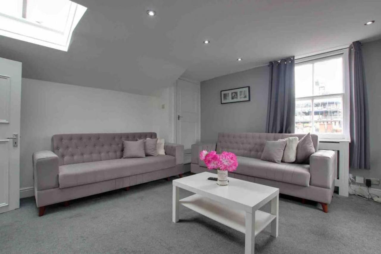 Maysa - Oxford Street Apartment