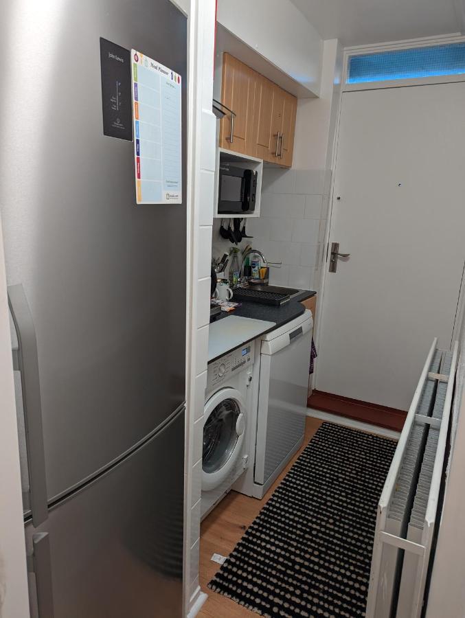 Beautiful Independent In Uk * London